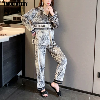 Simple Casual Velvet Loose fitting Home Suit Set for Outwear Autumn Winter Women's Velvet Long sleeve Temperament Design Sense