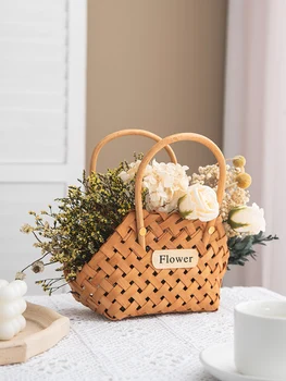 Малка кошница с цветя бамбук сухи цветя изкуствени цветя пикник ръчно изработени ратан тъкани кошница орнаменти