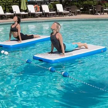 Персонализирано фитнес оборудване Гимнастика Водни спортове Плаваща надуваема вода Йога Мат